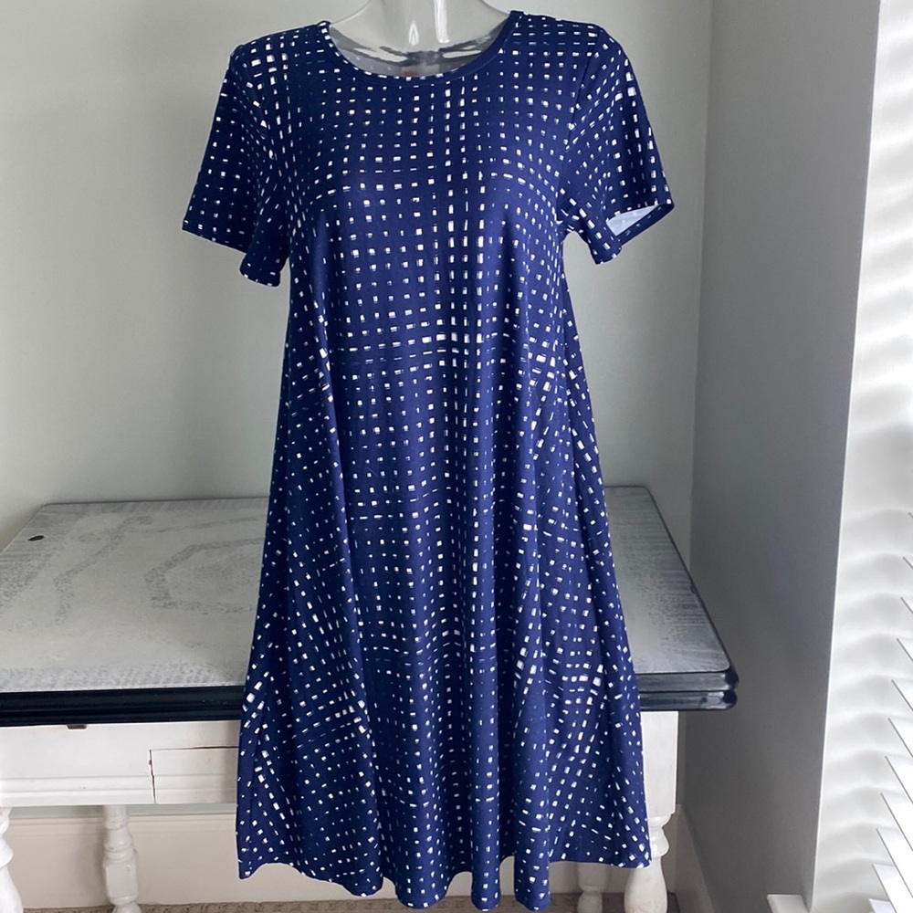 Like New LuLaRoe T-shirt Dress. Navy and White.  Sz M